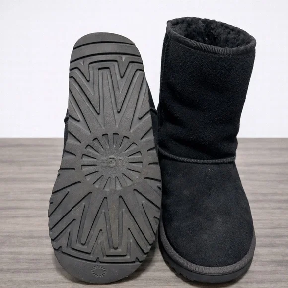 UGG Black Suede Winter Boots with Studded Detail - Picture 4 of 4